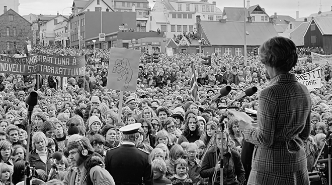 映画『女性の休日』場面写真