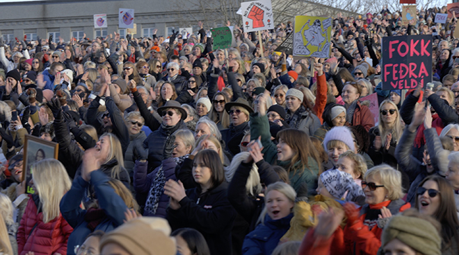 映画『女性の休日』場面写真