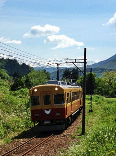 立山と電車3r2