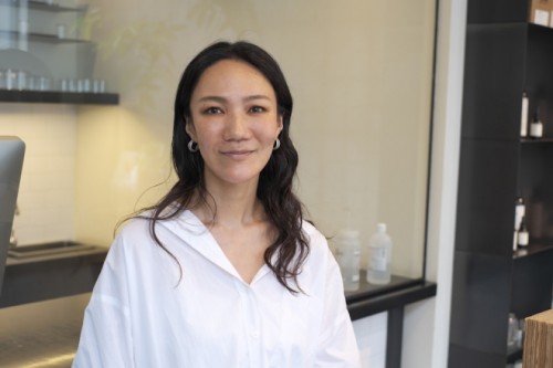 「LE LABO 代官山」店長の折原潤子さん