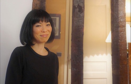 「自分の成長に人目を気にする必要はない」　パリで活躍する調香師・新間美也さんに聞く