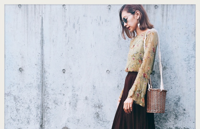「チュールスカート」は難易度高め？30代はロング×ロングで差をつける