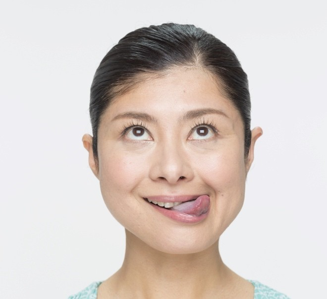 kaoyoga02_10_photo10（おいしい顔_右）