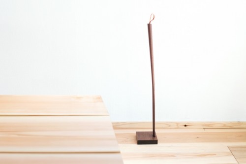 LONG SHOEHORN 靴べら　ベース付き　税抜1万円