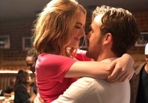 (C)2016 Summit Entertainment, LLC. All Rights Reserved. Photo credit:EW0001:Sebastian(Ryan Gosling)and Mia(Emma Stone)in LA LA LAND.Photo courtesy of Lionsgate.