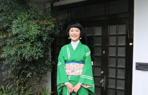 「イマドキの着物は“帽子にハイヒール”で」  ワンピース感覚で和服を着こなすテクニック