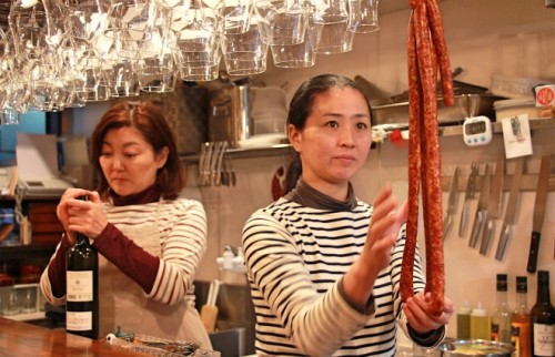 40代、女ふたりで始めたレストラン　ソムリエとしてシェフと二人三脚で