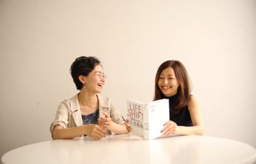 鈴木（左）と海野P（右）