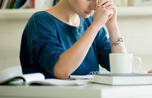 デスクで使える集中力アップ術！意識がもうろうとする午後はコレで乗り切る