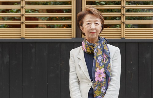 産むのが無条件に良いとされることに違和感 子どもがいないと一人前になれない?