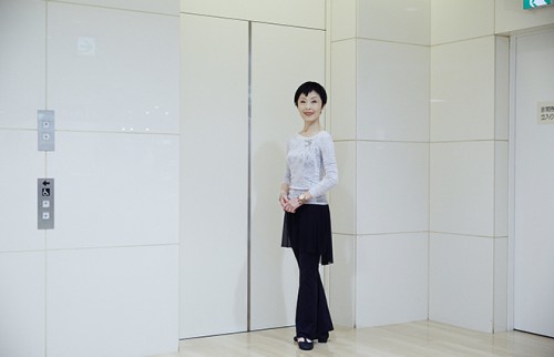 美しい立ち方の秘訣は「脚の付け根」にあった　バレエを使った美トレ