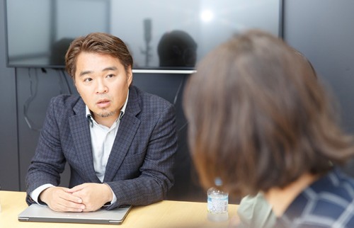 木原さん（左）と堀池（右）