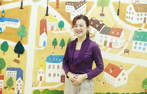 資料はじっくり読まない、専門知識は小学生新聞から…通訳者に聞くインプット術