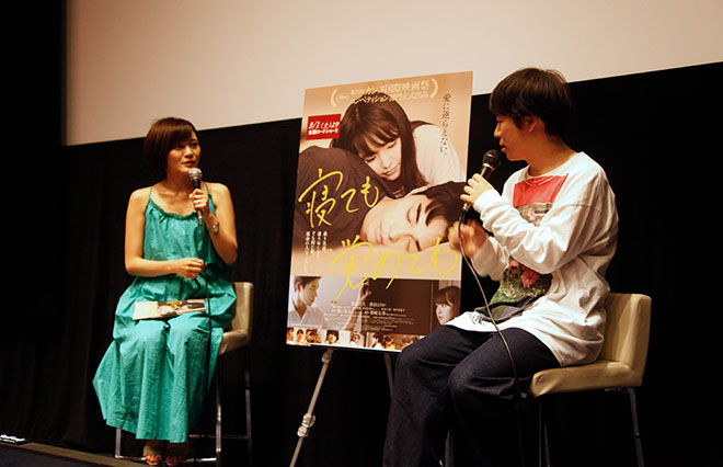 試写会後のアフタートークに登壇した、東さん（左）と清田さん（右）