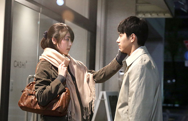 「女友達の恋愛の悩みが、全部詰まってる」映画【寝ても覚めても】