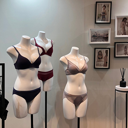 今年5月に開催された、「エス バイ スロギー」の展示会。