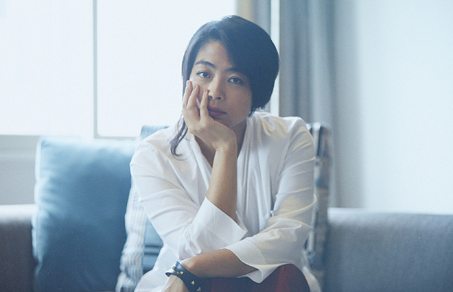 「母は他人への共感で生きた人」内田也哉子さんが母・希林さんから受け取ったバトン