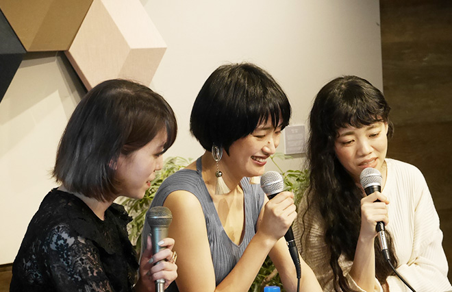 （左から）ひらりささん、長田さん、野村さん