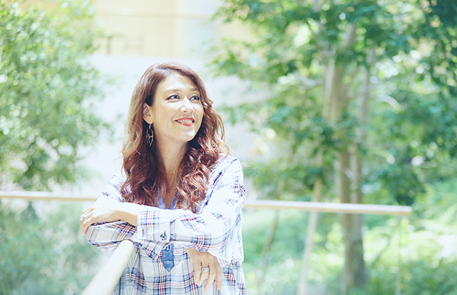 「20年続けてやっと花が開いた」LiLiCoの仕事の流儀