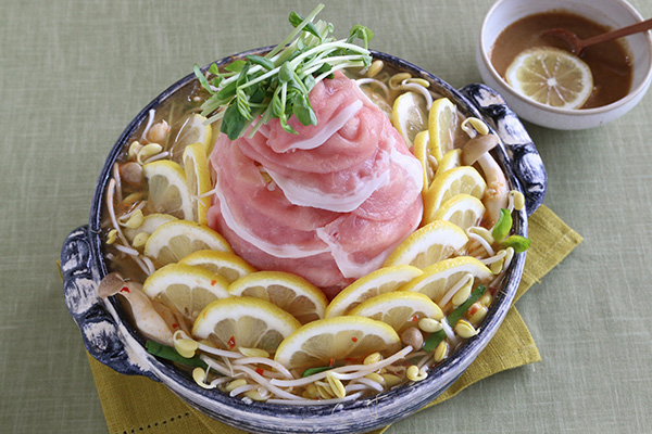 完成肉タワーもやしレモン鍋 (4)