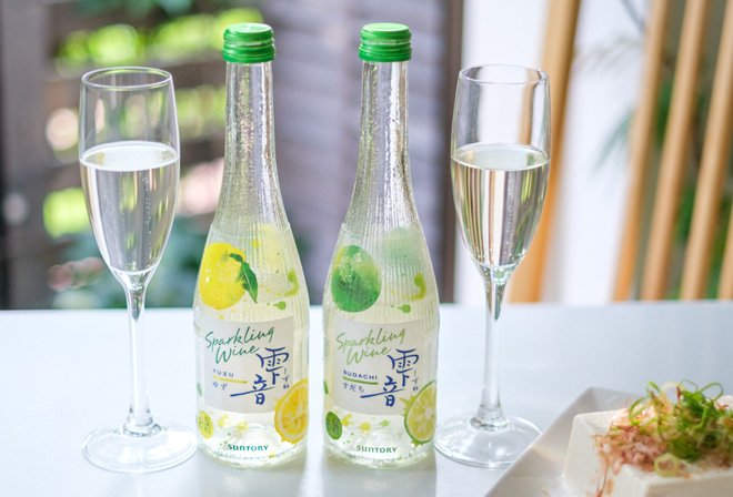 色／タイプ：白／やや辛口。容量：350ml。アルコール度数：7％。オープン価格