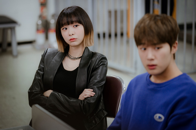 左がチョ・イソ／Netflixオリジナルシリーズ『梨泰院クラス』独占配信中