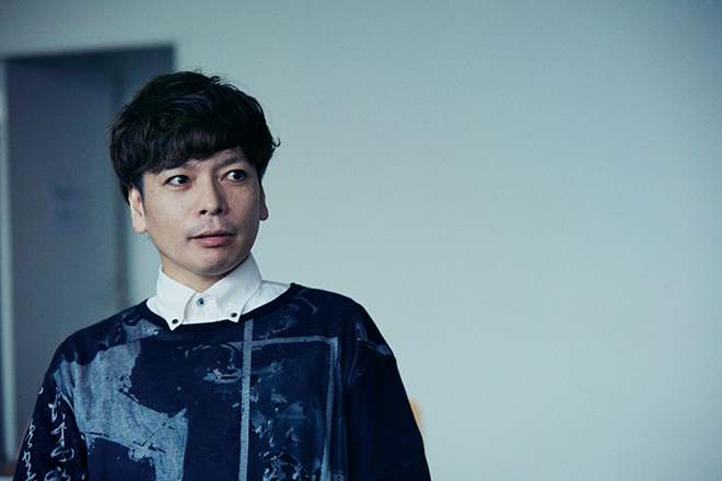 小説『三人』（文藝春秋）を出版した桝本壮志さん