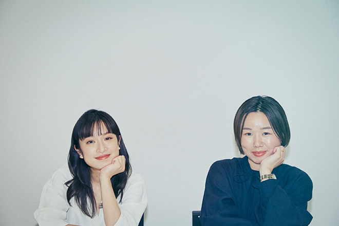 門脇麦さん（左）と岨手由貴子監督