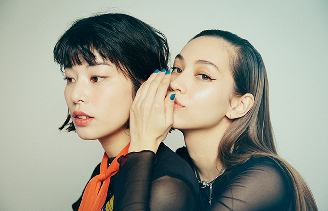 Netflix映画『彼女』水原希子・さとうほなみ　二人は「戦友」