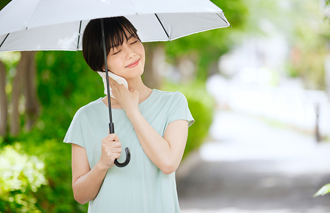 日焼け対策はコスメだけじゃない！ 着てUVカットできる優秀アイテム