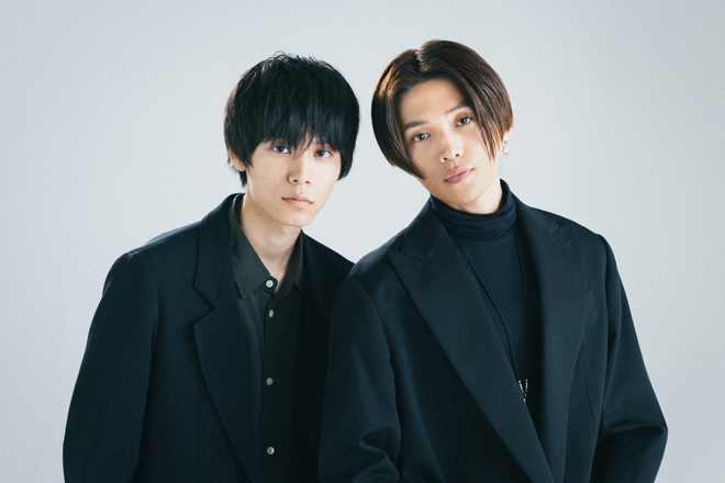 萩原利久さん（左）、八木勇征さん（右）