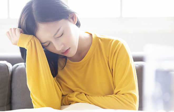頭痛持ち4000万人…後頭部が重苦しい、頭の奥がズキン…あなたのタイプは？【脳神経外科専門医に聞く】