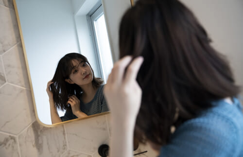 ツヤ髪力アップ！ ヘアオイルを使いこなす5つのコツ【美髪プロが教える】