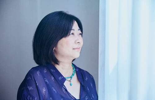 奨学金、投資信託、貧困…ヴィトンの財布をめぐる物語で浮かび上がる現代の“寄る辺なさ”
