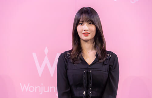 TWICEモモがイベントに登場！「新しい自分に出会える楽しさを伝えていきたい」
