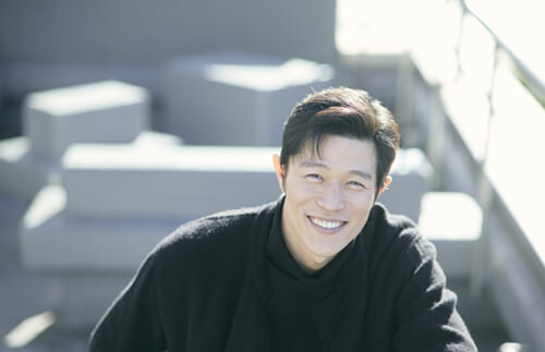 「毎回落ち込んでいるし、毎回悩む」鈴木亮平がそれでも俳優を続ける理由