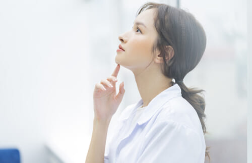 「他人の頭の中を想像してしまう」人間関係の悩みが厄介な理由