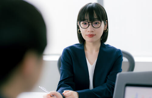 うう…何も言えない。「全部私が悪いんです」で終わらせる人の接し方【DJあおい】