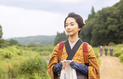 見上愛、上坂樹里がダブル主演！看護の道を切り拓いた日本初のトレインドナースの物語、いよいよスタート【あすの『風、薫る』】