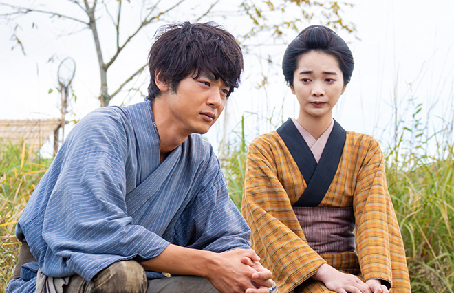 美津と安が縁談を進めるため東京へ。一方、虎太郎の母が病に倒れ、孤立する【あすの『風、薫る』】