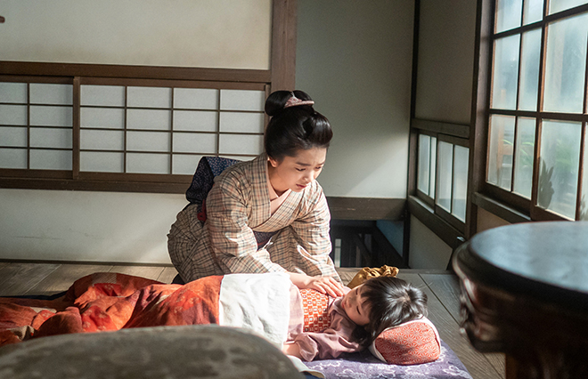 トレインドナースに勧誘されたことを母・美津に告げたりん。美津は大反対して…【あすの『風、薫る』】