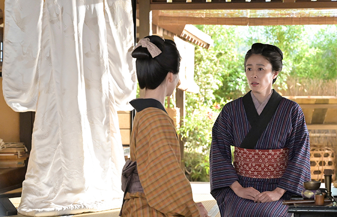 盗難事件に巻き込まれてしまう直美。一方、りんは母・美津に嫁ぐ決意を伝える【あすの『風、薫る』】