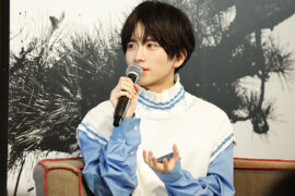 絵本『ボクのいろ』（Gakken）発売記念読み聞かせイベントに登場した板垣李光人さん